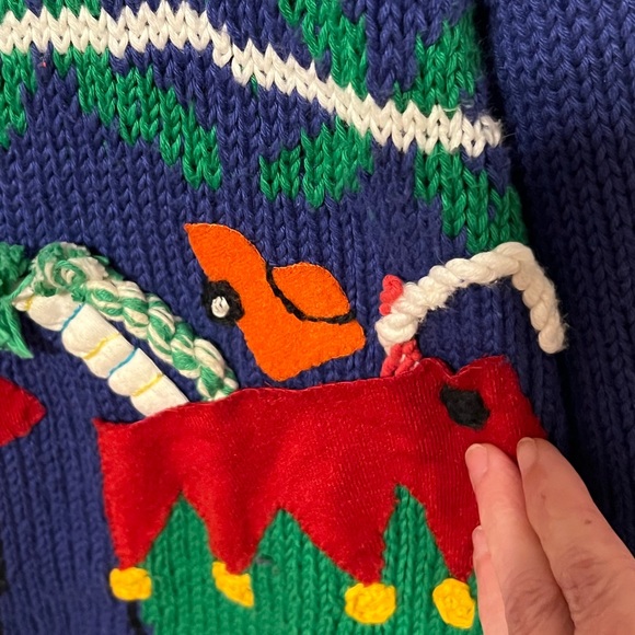 M/L 1980s Vintage knitted Holiday Christmas Stocking Toys Winter sweater - Picture 5 of 14